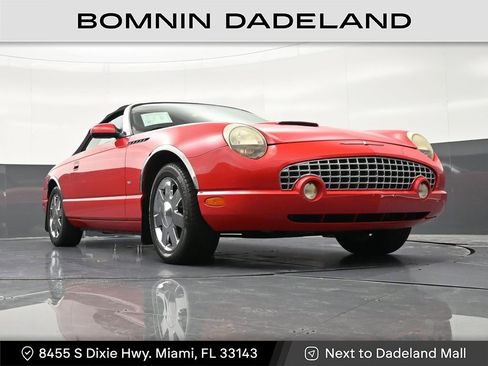 Used 2003 Ford Thunderbird image 28