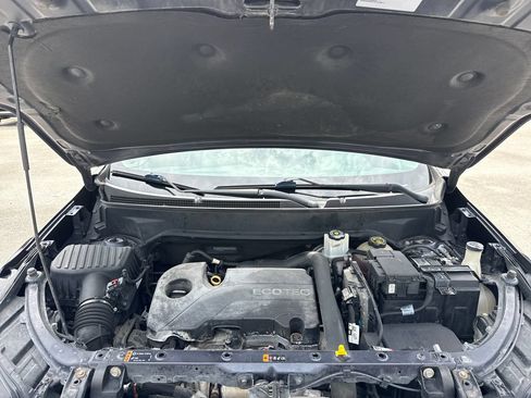 Used 2018 Chevrolet Equinox LS AWD/4WD image 27