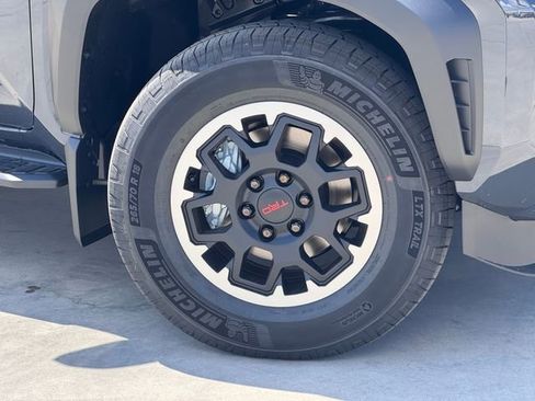 New 2026 Toyota 4Runner TRD Off-Road Premium AWD/4WD image 2