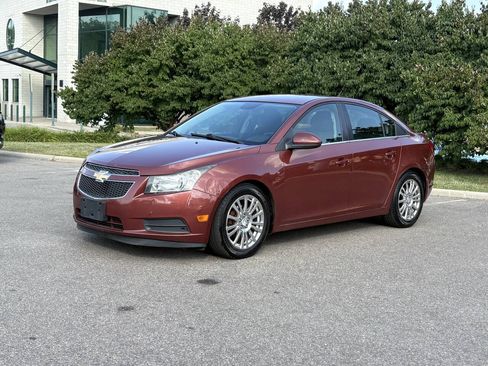 Used 2013 Chevrolet Cruze Eco FWD image 1