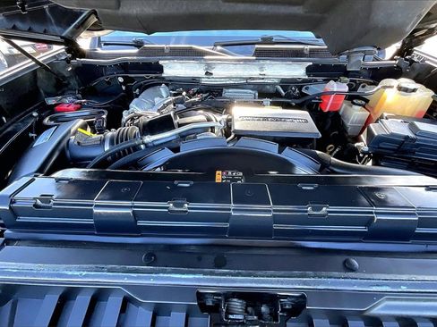 Used 2020 Chevrolet Silverado 2500 LTZ w/ LTZ Plus Package image 31