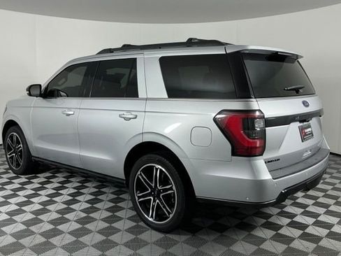 Used 2019 Ford Expedition Limited w/ Equipment Group 303A RWD image 5
