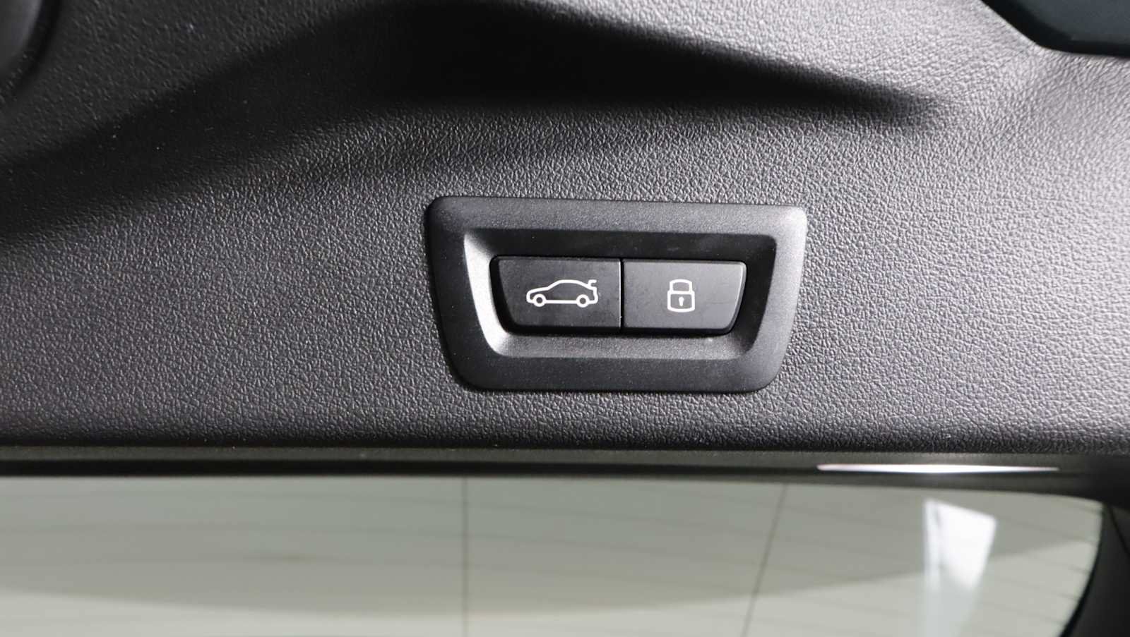 Used 2024 BMW X5 xDrive40i w/ Premium Package AWD/4WD image 31