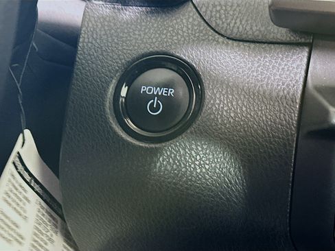 Used 2025 Toyota Camry LE w/ Convenience Package FWD image 20