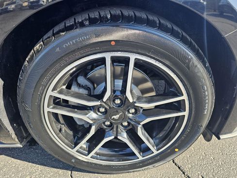 Used 2022 Ford Mustang Premium image 10