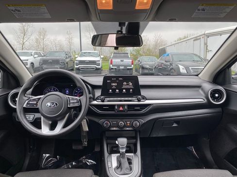 Used 2021 Kia Forte LXS FWD image 19