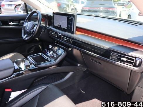 Used 2023 Lincoln Nautilus Reserve w/ Cargo Utility Package AWD/4WD image 26