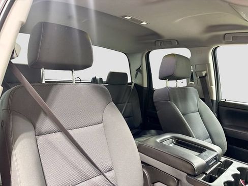 Used 2019 Chevrolet Silverado 1500 LT AWD/4WD image 22
