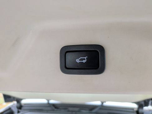 Used 2020 Land Rover Range Rover HSE image 43