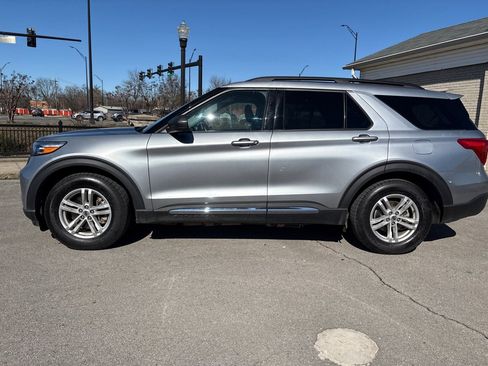 Used 2024 Ford Explorer XLT w/ Equipment Group 202A image 2