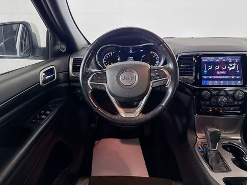 Used 2020 Jeep Grand Cherokee Altitude AWD/4WD image 24