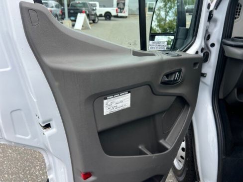 Used 2024 Ford Transit 350 XLT RWD image 10