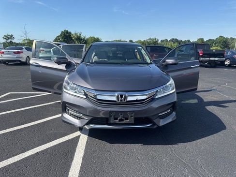 Used 2016 Honda Accord EX-L image 12