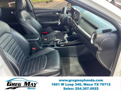 Used 2023 Kia Forte GT-Line w/ GT-Line Premium Package FWD image 12
