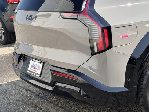 New 2026 Kia EV9 Land w/ Nightfall Edition Package image 30