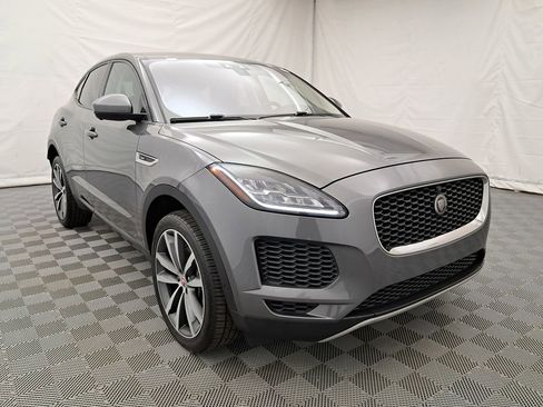 Used 2020 Jaguar E-PACE SE image 2