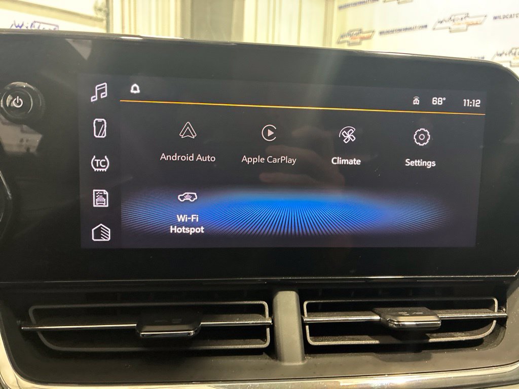Used 2025 Chevrolet Trax LT FWD image 24