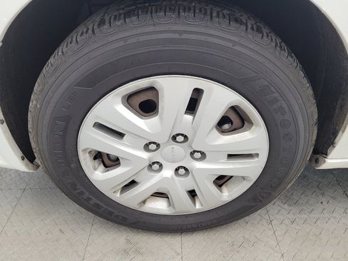 Used 2018 Dodge Grand Caravan SE w/ UConnect Hands-Free Group FWD image 31