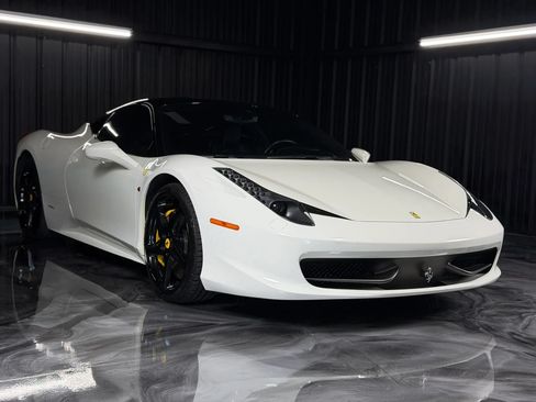 Used 2010 Ferrari 458 Italia Coupe RWD image 6