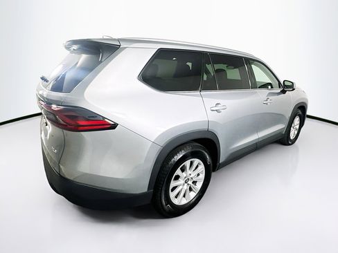 Used 2025 Toyota Grand Highlander AWD image 9