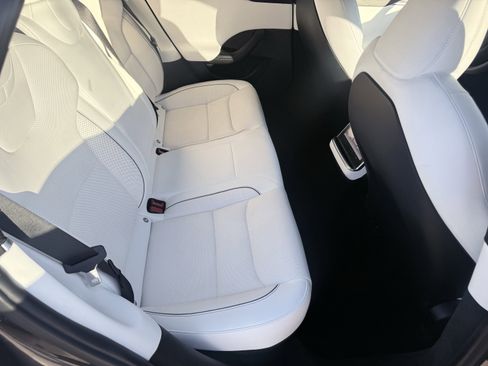 Used 2021 Tesla Model S Plaid image 35