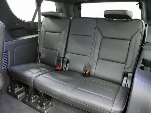 Used 2021 Chevrolet Suburban High Country w/ Premium Package AWD/4WD image 23