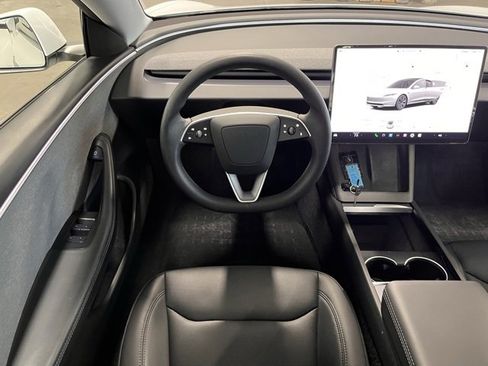 Used 2025 Tesla Model 3 Long Range image 18