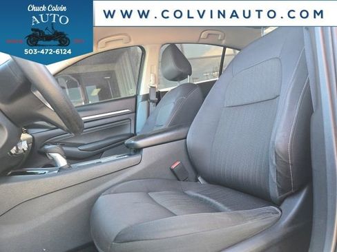 Used 2021 Nissan Altima 2.5 SV FWD image 9
