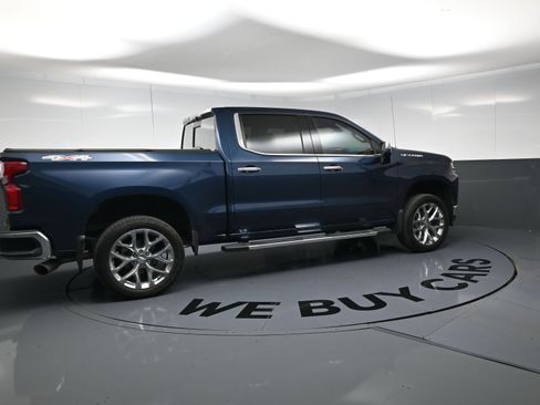 Used 2020 Chevrolet Silverado 1500 LTZ w/ LTZ Plus Package AWD/4WD image 16