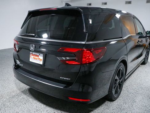 Used 2023 Honda Odyssey Sport image 7