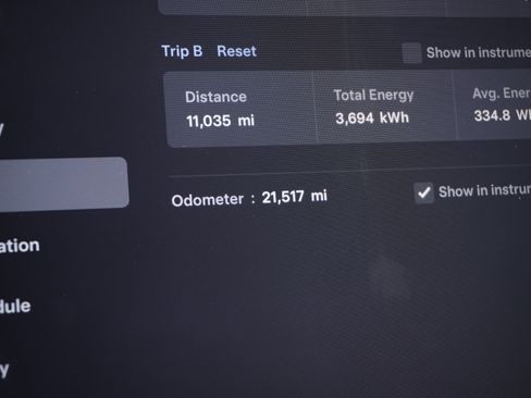 Used 2021 Tesla Model S Performance image 23