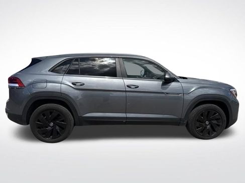 Used 2024 Volkswagen Atlas Cross Sport SE w/ Panoramic Sunroof Package AWD/4WD image 18
