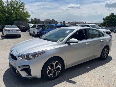 Used 2020 Kia Forte LXS FWD image 4