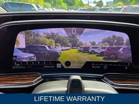 Used 2024 Cadillac Escalade ESV Premium Luxury AWD/4WD image 6
