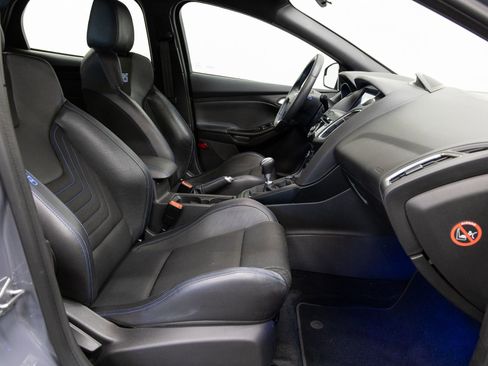 Used 2017 Ford Focus RS image 14