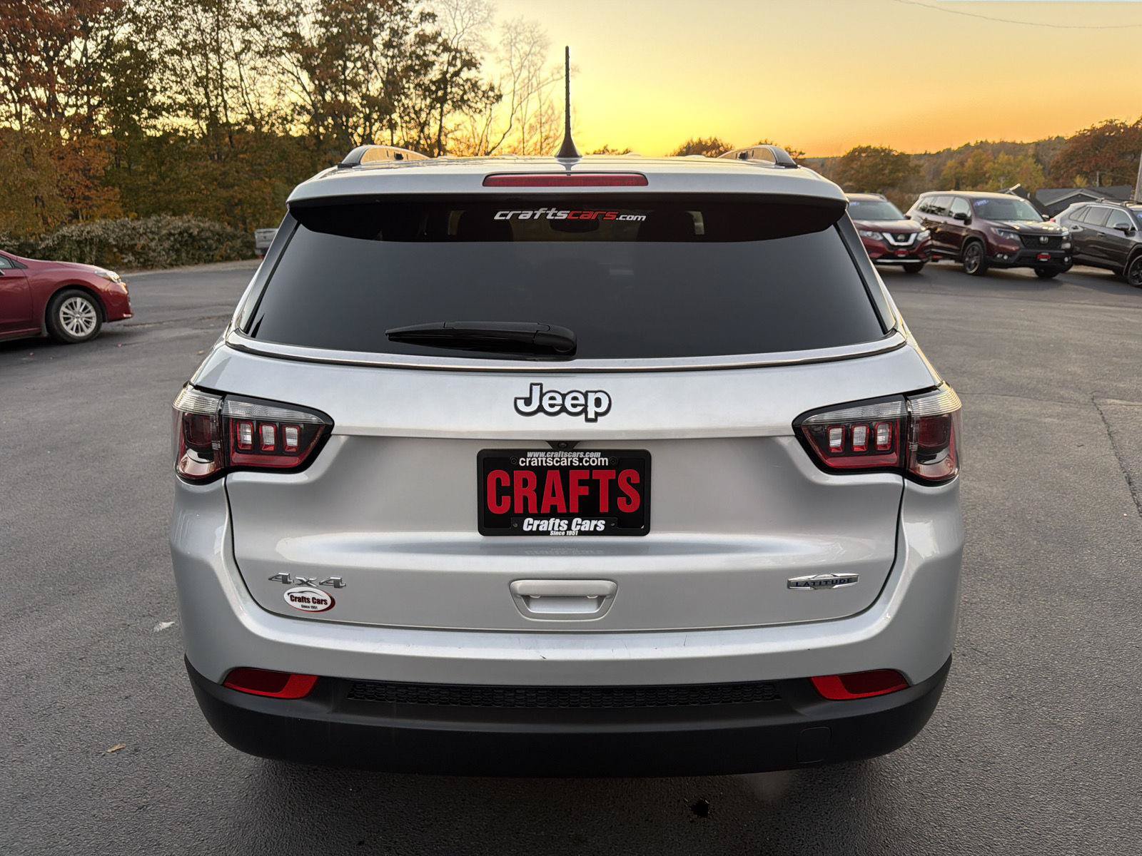 Used 2024 Jeep Compass Latitude AWD/4WD image 4