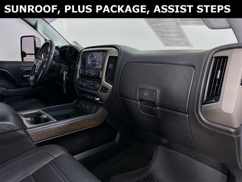 Used 2017 GMC Sierra 2500 Denali w/ Duramax Plus Package image 31