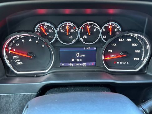 Used 2021 Chevrolet Silverado 1500 LT AWD/4WD image 10