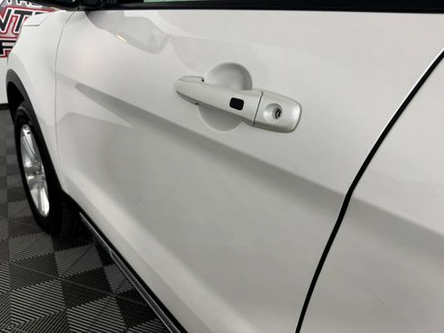 Used 2019 Ford Explorer XLT w/ Equipment Group 202A AWD/4WD image 25
