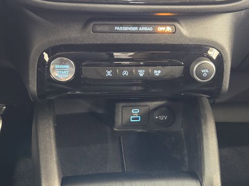 Certified 2023 Ford Escape ST-Line w/ Tech Pack #1 FWD image 19
