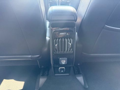 Used 2025 Jeep Compass Trailhawk AWD/4WD image 43