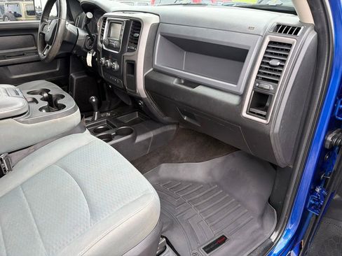 Used 2017 RAM 2500 Tradesman w/ Chrome Appearance Group AWD/4WD image 30