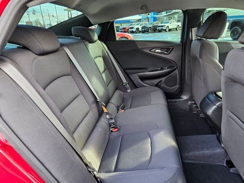Used 2023 Chevrolet Malibu RS image 32