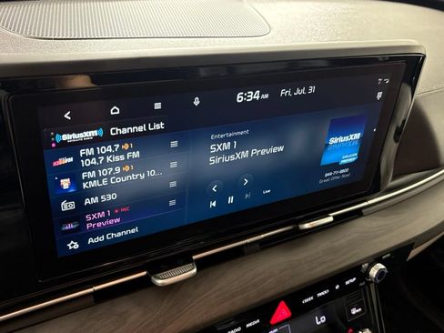 Used 2023 Kia Carnival EX FWD image 37