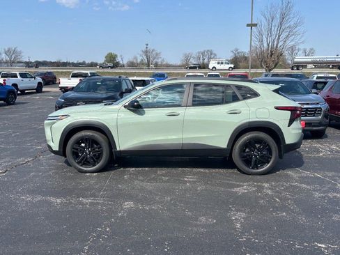 New 2026 Chevrolet Trax ACTIV w/ Driver Confidence Package image 2