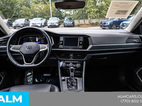 Used 2024 Volkswagen Jetta SE FWD image 22