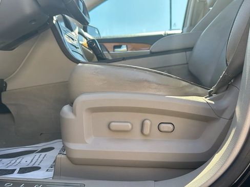 Used 2012 Lincoln MKX FWD w/ Wood Pkg image 19