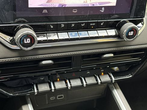 New 2026 Chevrolet Colorado LT image 23