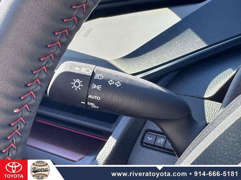 Certified 2026 Toyota Prius Plug-In Hybrid FWD image 37