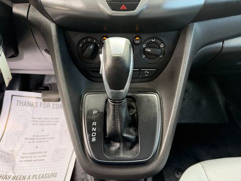 Used 2017 Ford Transit Connect XL FWD image 20
